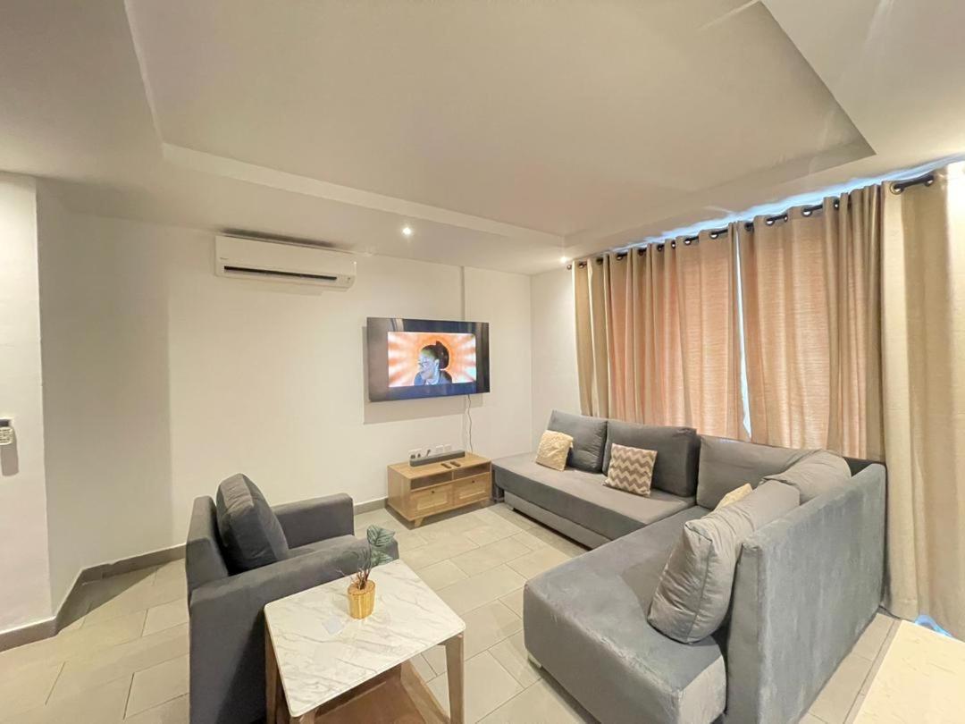 Luxury Labone Edge 2-Bedroom Apartment In Accra - Fivehills Homes Exterior photo